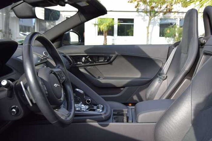 Jaguar F-Type R-Dynamic